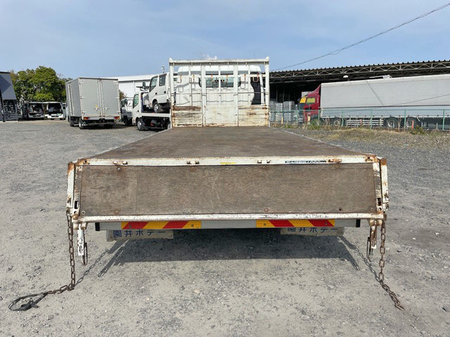 三菱ふそうキャンター平ボディ小型（2t・3t）[写真10]