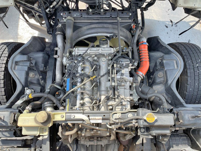 三菱ふそうキャンター平ボディ小型（2t・3t）[写真24]