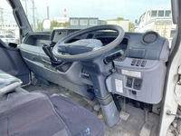 三菱ふそうキャンター平ボディ小型（2t・3t）[写真33]