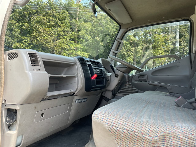 トヨタダイナダブルキャブ（Wキャブ）小型（2t・3t）[写真18]