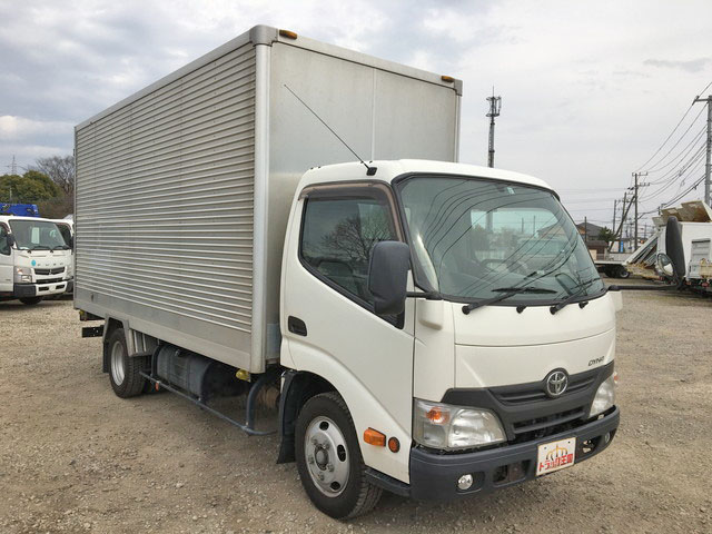 トヨタダイナアルミバン小型（2t・3t）[写真03]