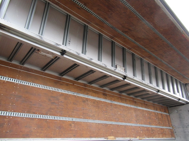 日野プロフィアアルミウイング大型（10t）[写真14]