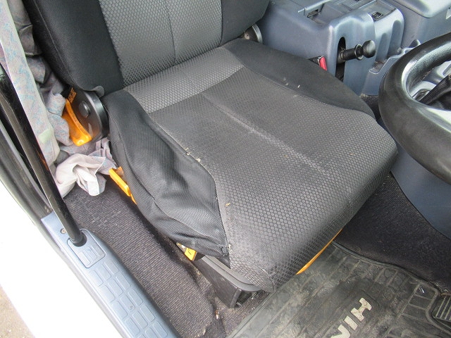 日野プロフィアアルミウイング大型（10t）[写真22]