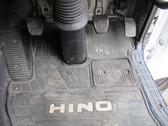 日野プロフィアアルミウイング大型（10t）[写真30]