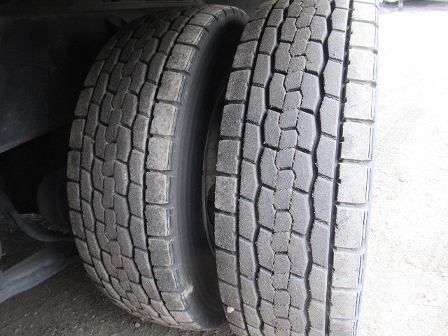 日野プロフィアアルミウイング大型（10t）[写真40]