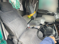 いすゞフォワードセルフローダー中型（4t）[写真28]