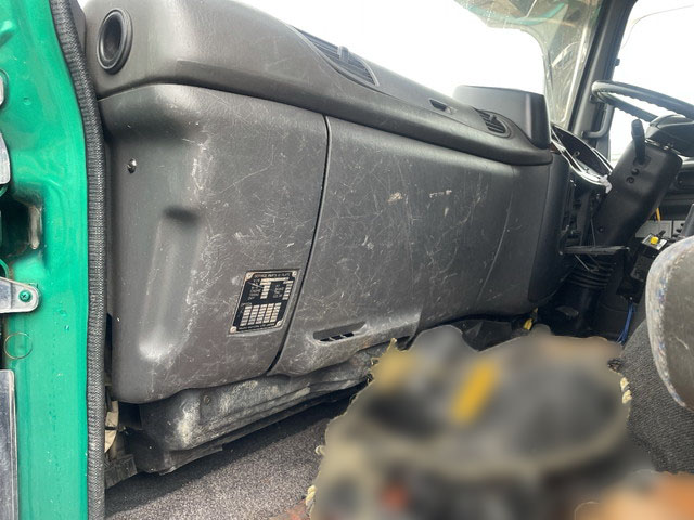 いすゞフォワードセルフローダー中型（4t）[写真31]