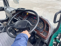 いすゞフォワードセルフローダー中型（4t）[写真32]