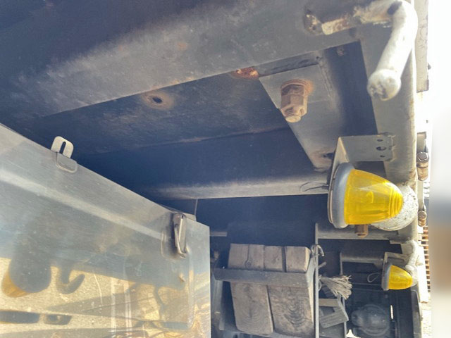 UDトラックスコンドルセルフクレーン4段増トン（6t・8t）[写真18]