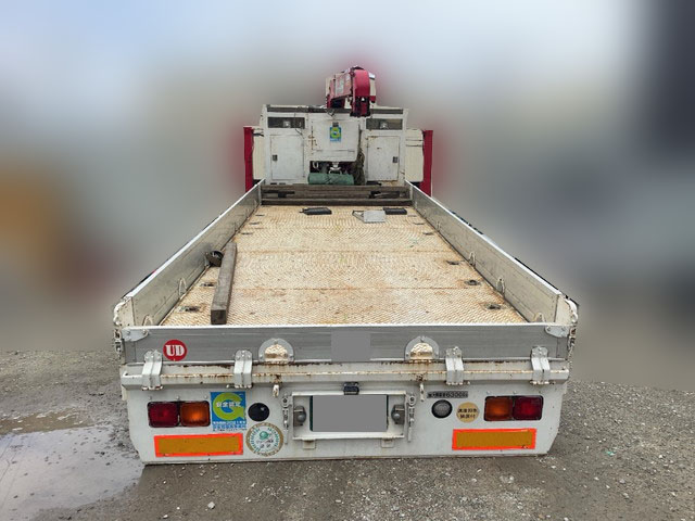 UDトラックスコンドルセルフクレーン4段増トン（6t・8t）[写真03]