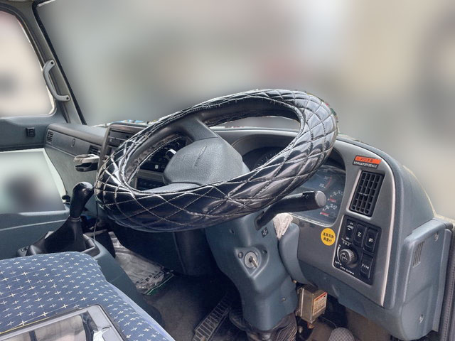 UDトラックスコンドルセルフクレーン4段増トン（6t・8t）[写真31]