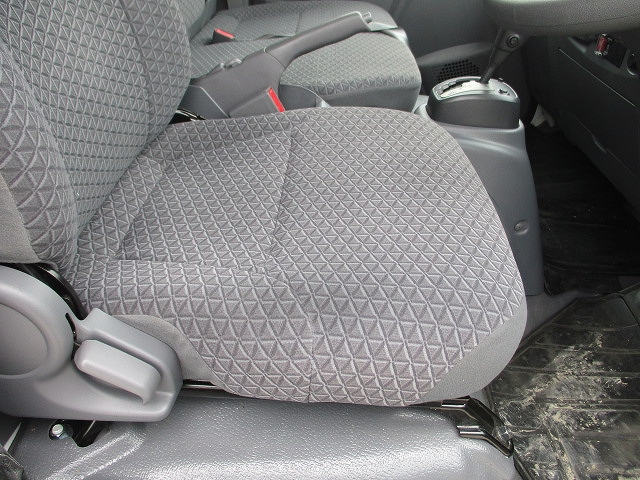 いすゞエルフアルミバン小型（2t・3t）[写真20]