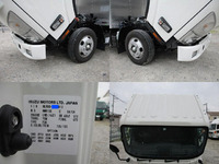 いすゞエルフアルミバン小型（2t・3t）[写真28]