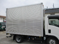 いすゞエルフアルミバン小型（2t・3t）[写真08]