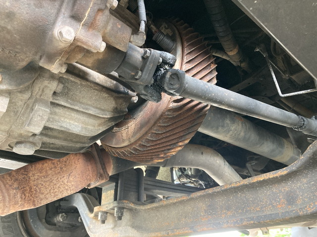 UDトラックスクオンセーフティローダー大型（10t）[写真23]