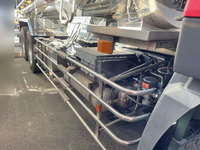 UDトラックスクオンタンク車（タンクローリー）大型（10t）[写真20]