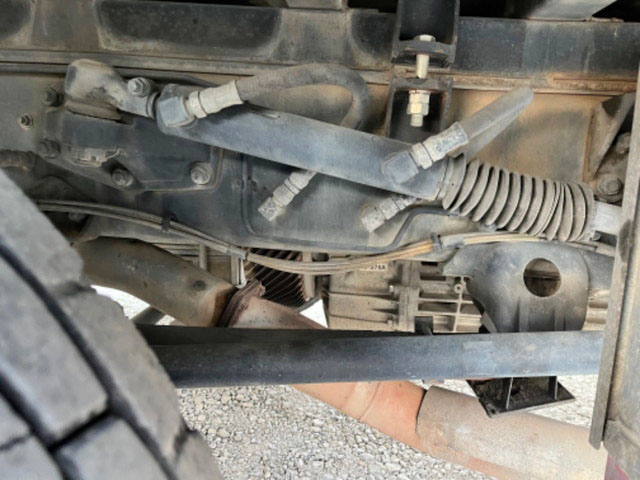 UDトラックスクオンアルミブロック大型（10t）[写真16]