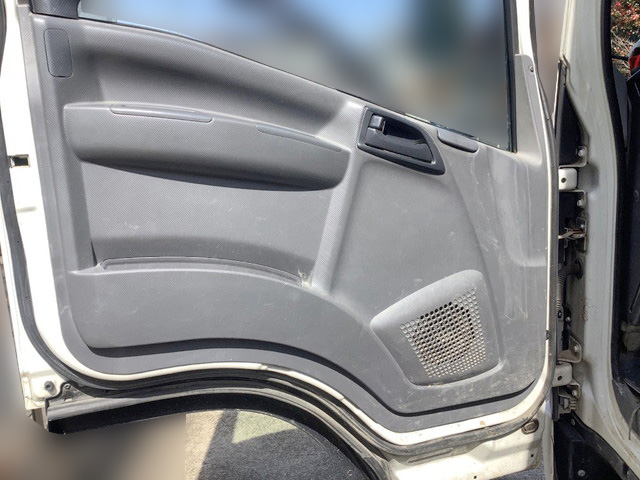 いすゞエルフ平ボディ小型（2t・3t）[写真15]