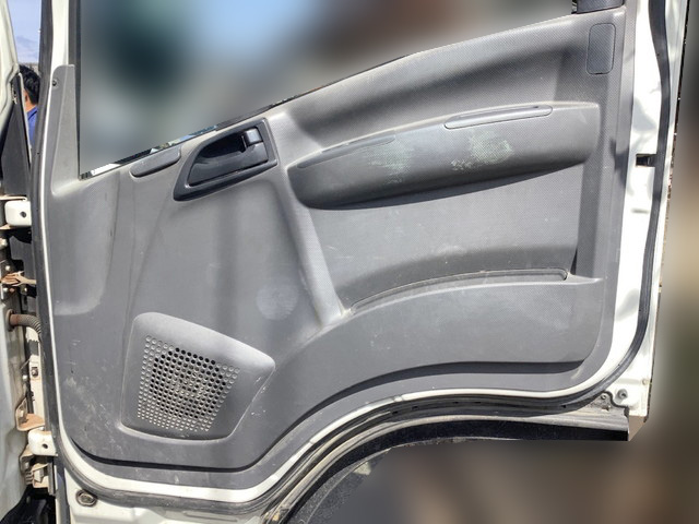 いすゞエルフ平ボディ小型（2t・3t）[写真16]