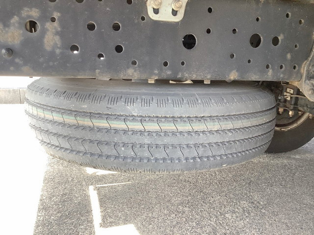 いすゞエルフ平ボディ小型（2t・3t）[写真07]