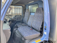 日産アトラスアルミバン小型（2t・3t）[写真33]