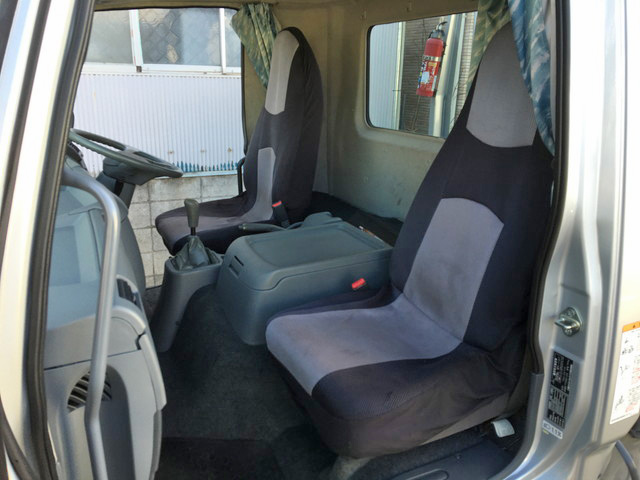 三菱ふそうファイタークレーン5段中型（4t）[写真33]