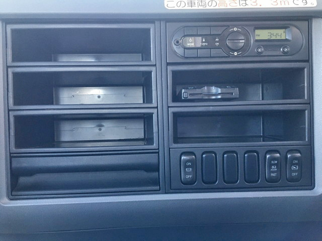 三菱ふそうファイタークレーン5段中型（4t）[写真37]