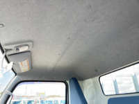 三菱ふそうキャンター平ボディ小型（2t・3t）[写真11]