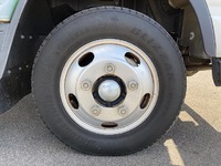 三菱ふそうキャンター平ボディ小型（2t・3t）[写真16]