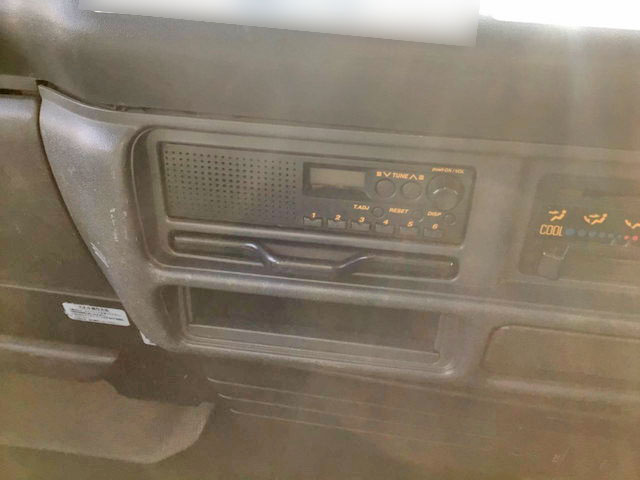 いすゞエルフ穴掘建柱車小型（2t・3t）[写真28]