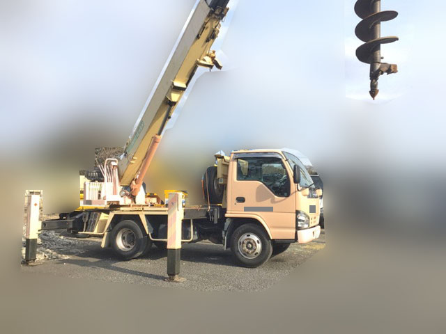 いすゞエルフ穴掘建柱車小型（2t・3t）[写真06]