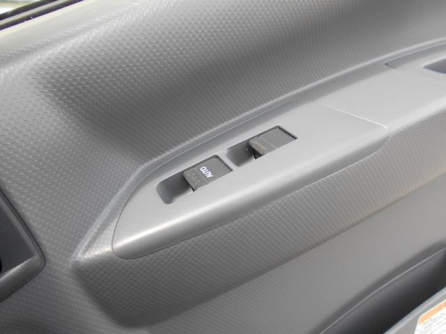 いすゞエルフセーフティローダー小型（2t・3t）[写真36]