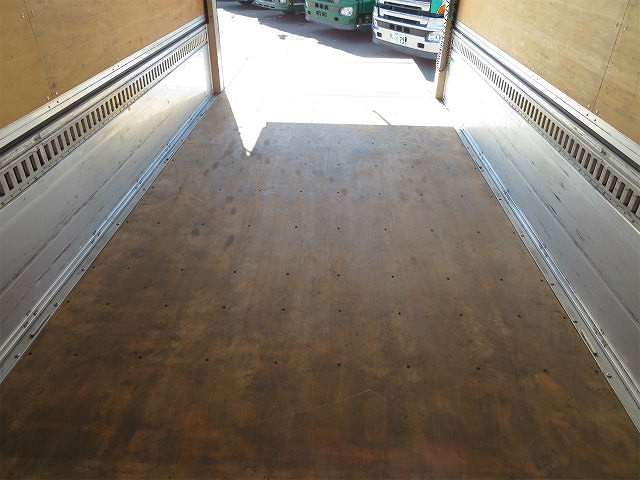 いすゞエルフアルミウイング小型（2t・3t）[写真27]