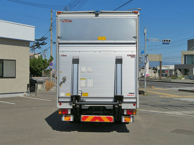 いすゞエルフアルミウイング小型（2t・3t）[写真07]