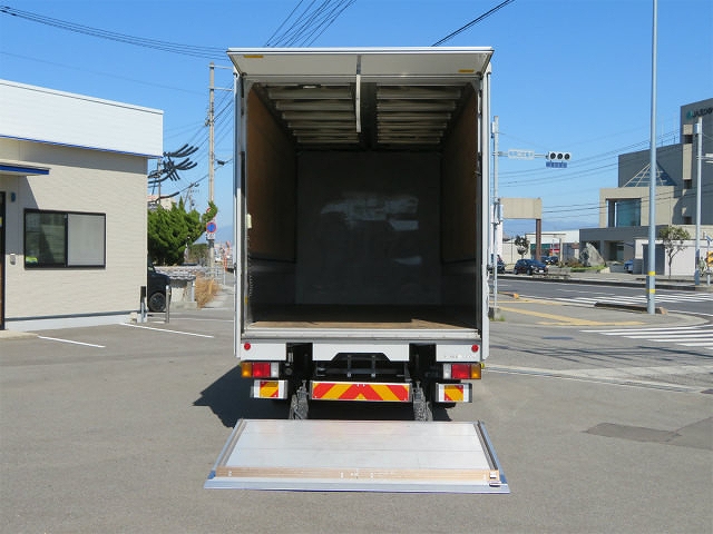 いすゞエルフアルミウイング小型（2t・3t）[写真08]