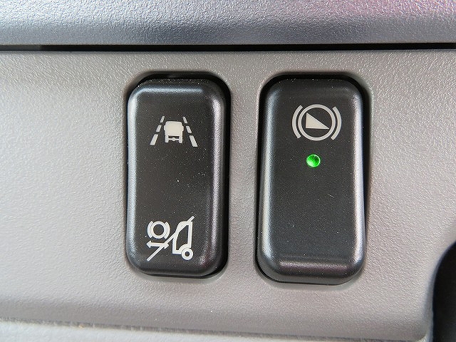 三菱ふそうキャンタークレーン6段小型（2t・3t）[写真14]