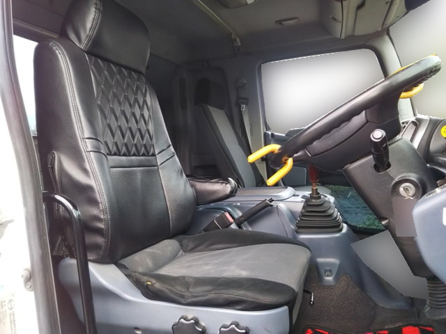 日野レンジャーセーフティローダー増トン（6t・8t）[写真23]