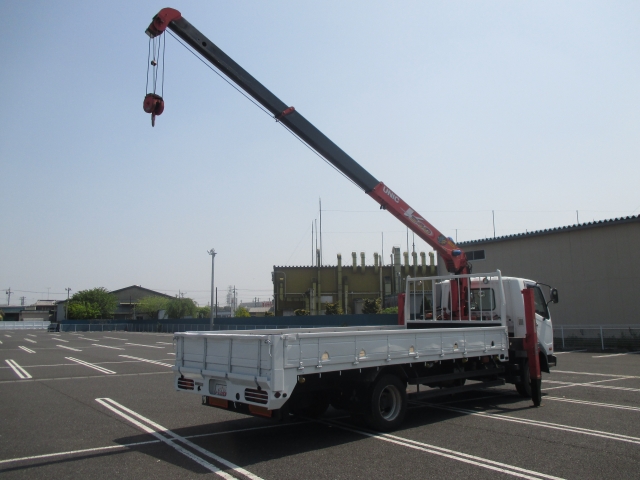 三菱ふそうファイターセルフクレーン3段増トン（6t・8t）[写真02]