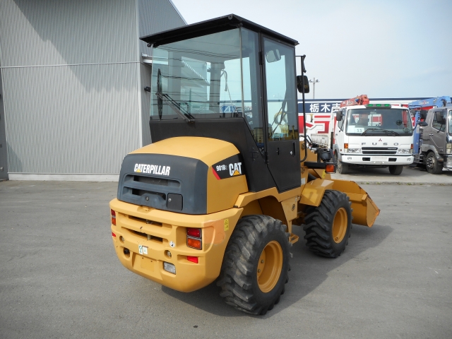 CATタイヤショベル（ホイルローダー）[写真02]