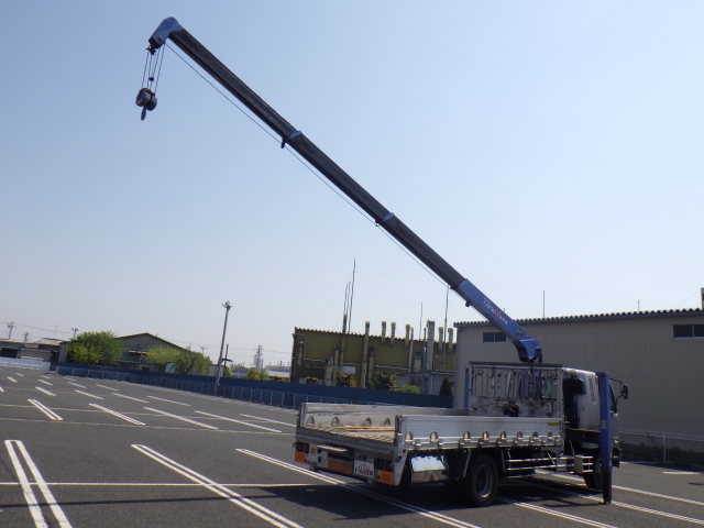 三菱ふそうファイターセルフクレーン4段増トン（6t・8t）[写真02]