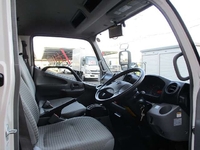 トヨタダイナアルミバン小型（2t・3t）[写真12]