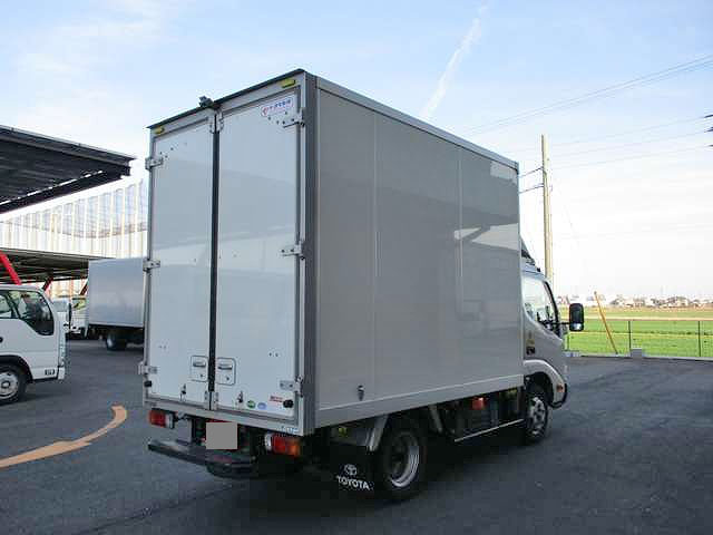 トヨタダイナアルミバン小型（2t・3t）[写真02]
