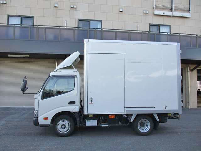 トヨタダイナアルミバン小型（2t・3t）[写真05]