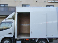 トヨタダイナアルミバン小型（2t・3t）[写真07]
