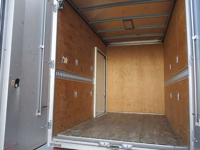 トヨタダイナアルミバン小型（2t・3t）[写真09]