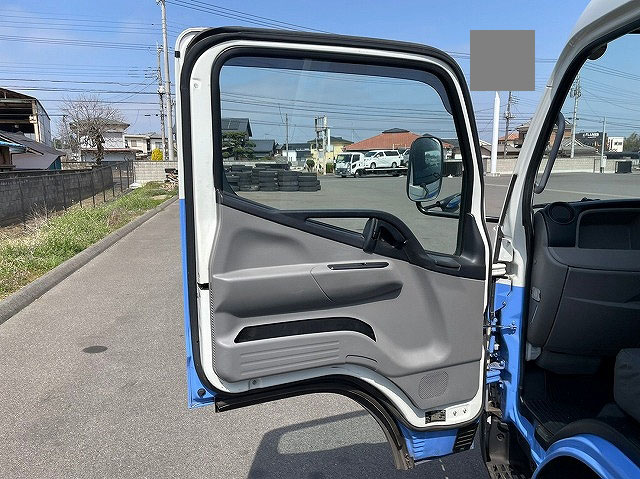 三菱ふそうキャンターパッカー車（塵芥車）小型（2t・3t）[写真18]
