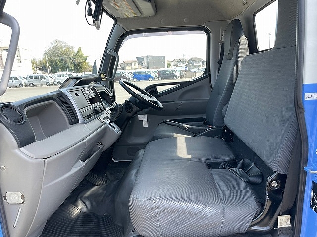 三菱ふそうキャンターパッカー車（塵芥車）小型（2t・3t）[写真19]