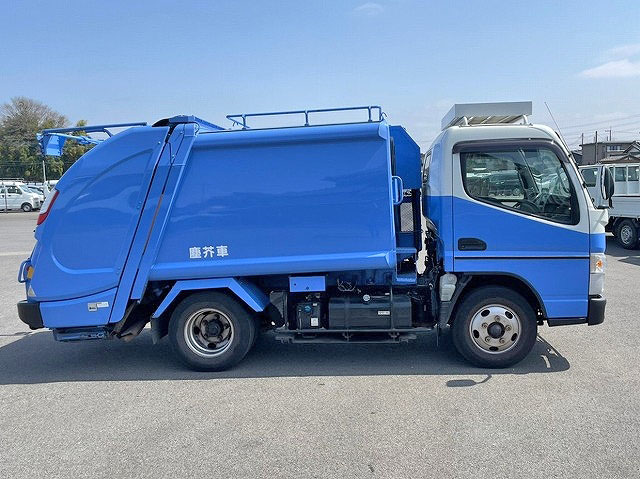 三菱ふそうキャンターパッカー車（塵芥車）小型（2t・3t）[写真06]