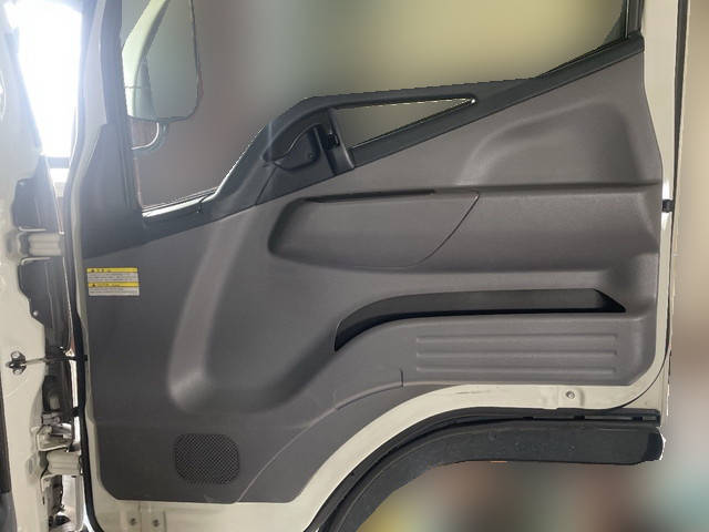 三菱ふそうキャンターアルミブロック小型（2t・3t）[写真17]