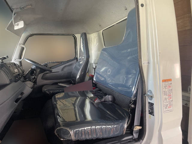 三菱ふそうキャンターアルミブロック小型（2t・3t）[写真18]